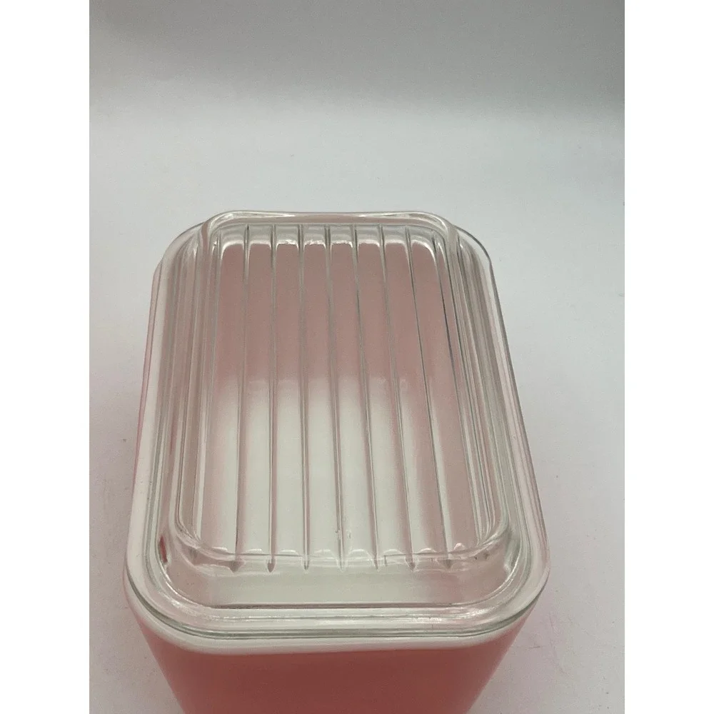 Vintage Pink Pyrex Refrigerator Set  8 pc 501 501 502 503 With Lids